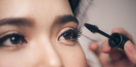 Jak vybrat tu pravou řasenku: průvodce pro perfektní řasy